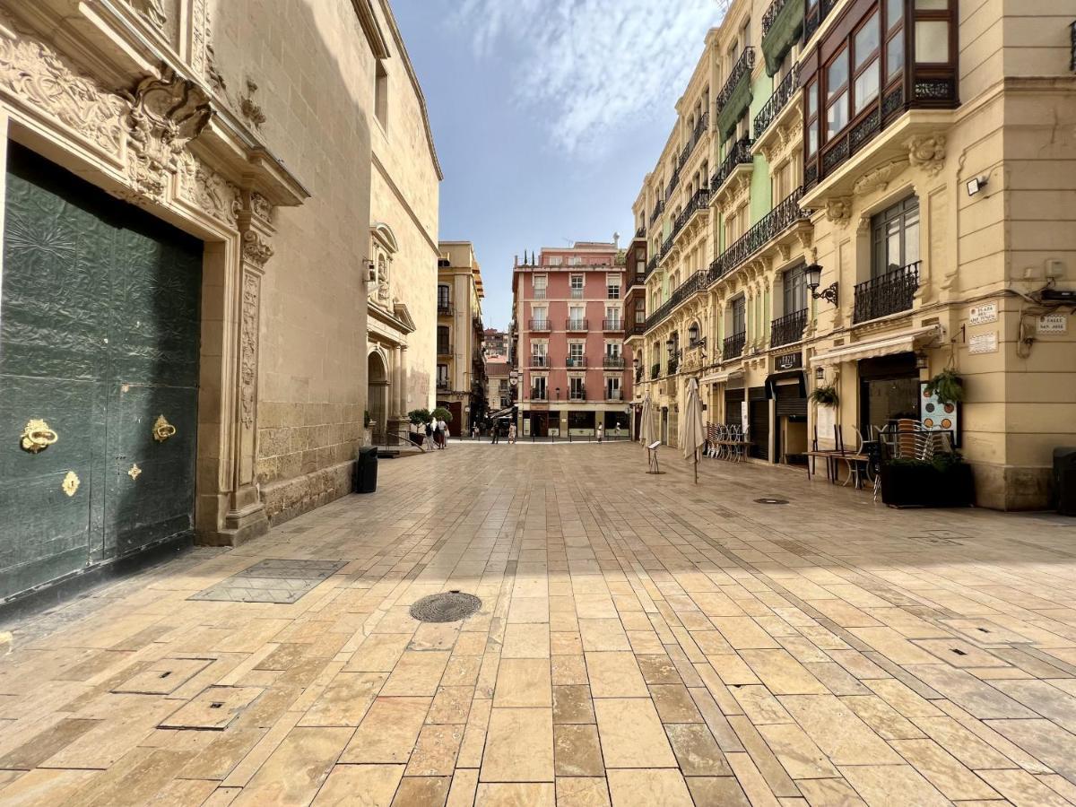 Cozy San Cristobal Apartment In Heart Of لقنت المظهر الخارجي الصورة
